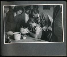 1948 Dinnyés Lajos (1901-1961) kisgazda politikus, miniszterelnök feleségének, Hegedűs Katalinnak és...