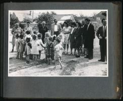 1948 Dinnyés Lajos (1901-1961) kisgazda politikus, miniszterelnök feleségének, Hegedűs Katalinnak és...