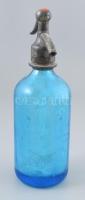 1939 kék szódásüveg, Millenium Szikvízgyár, Lőwy J. Budapest, jelzett fej: Pintér János Tordas. Korá...