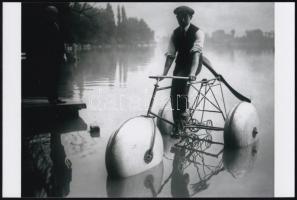 cca 1920 Vízibicikli, 1 db modern nagyítás, 10x15 cm