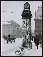 cca 1938 Budapest télen, Danassy Károly (1904-1996) budapesti fotóművész hagyatékából 1 db mai nagyítás, jelzés nélkül, 223,8x17,7 cm