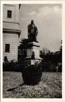 Nagyvárad, Oradea; Szent László szobor / statue