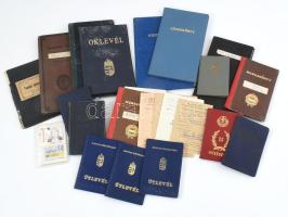 cca 1938-2006 össz. 22 db okmány (útlevelek, bizonyítványok, szakszervezeti tagsági könyvek stb.)