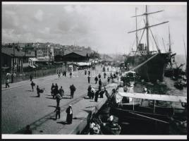 cca 1890 Isztambuli kikötői rakpart, 1 db modern nagyítás, 17,7x23,8 cm