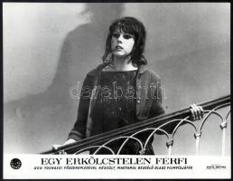 cca 1967 ,,Egy erkölcstelen férfi" című olasz filmvígjáték jelenetei és szereplői, 9 db vintage...