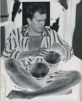 Gyurkovics Tibor - Németh Andrea: Énképek fényképek művészekről. Bp., 2005, Color Point. Fekete-fehé...