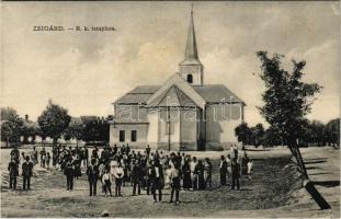 1941 Zsigárd, Zigárd, Zihárec; Római katolikus templom, helyiek. Fotograf Adolf Brunner / church, group of locals