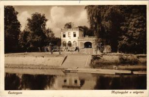 1941 Esztergom, Hajósegylet a szigeten