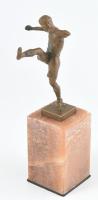 Olvashatatlan szovjet szignóval jelzett: Futballista. Bronz, kőtalapzaton. m: 24,5 cm