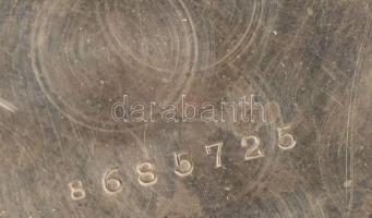 Régi, nagyméretű Chronometre zsebóra, sorszámozott, duplafedeles fém tokkal, jó állapotú szerkezette...