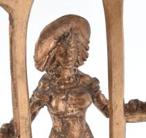 Józsa Lajos (1944-) Kalapos hölgy ablakban. Bronz, márvány talpon. Jelzett. 20 cm