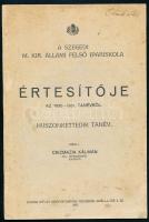 cca 1931-42 2 db szegedi iskolai évkönyv: Szegedi M. Kir. Állami Felső Ipariskola értesítője az 1930-31. tanévről. Szeged, 1931, Juhász István Könyvnyomdája. 32p. Kiadói papírkötés, kissé foltos borítón névbejegyzéssel, néhány lapon tollas jelölésekkel és jegyzetekkel. + Szeged Sz. Kir.  Város Községi Szakirányú Ipartanonciskola, évkönyv 1941-42. Szerk. Babiczky Ede igazgató. 49+2 p. Kiadói papírkötés, borító és utolsó néhány lap foltos.