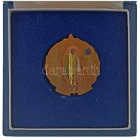 ~1965. "Kiváló Munkásőr" zománcozott aranyozott kitüntető jelvény eredeti tokban T:2