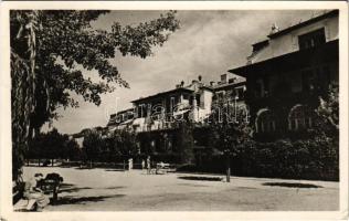 1948 Balatonkenese, Székesfővárosi Alkalmazottak Segítőalapja üdülőhelye, nagyszálló. Dulovits felvétele (EK)