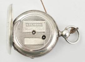 Ezüst (Ag) női zsebóra, kulcsos szerkezet XIX. sz vége. Jelzett, hibátlan számlappal, működő, jó áll...