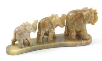 Elefántok sorban, indiai faragott szappankő/zsírkő dísz, h: 12 cm