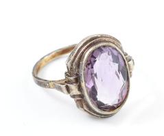 Ezüst (Ag) lila köves gyűrű. Jelzett, bruttó: 3,5 g, m: 55