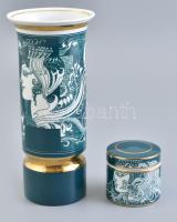Hollóházi Szász Endre által díszített mintával díszített porcelán váza és tégely, matricás, jelzett, kis kopásnyomokkal, m: 20 és 5,5 cm