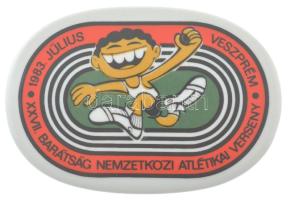 1983. XXVII. Barátság Nemzetközi Atlétikai Verseny, Veszprém egyoldalas Hollóházi porcelán emlékplakett (80x118mm) T:1-