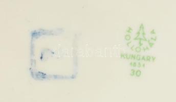 Hollóházi virágmintás hamutál, kis kopásokkal, jelzett, 7,5x9 cm