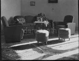 Régi lakásbelsők, bútorok, 5 db negatív, 6×6 cm