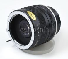 cca 1980 Nikon FE analóg fényképezőgép, Zoom-Nikkor 1:3,5 43-86mm objektívvel, eredeti tokjában + Te...