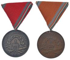 1958. V Éves Önkéntes Tűzoltói Szolgálatért bronz kitüntetés, eredeti mellszalagon + X Éves Önkéntes Tűzoltói Szolgálatért fém kitüntetés, eredeti mellszalagon T:2-,2