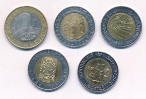 San Marino 1985-1992. 500L (4x) + 2000. 1000L, közte Terra Ospitale 1944, Erődítmények T:1-,2 patina San Marino 1985-1992. 500 Lire (4x) + 2000. 1000 Lire, within Terra Ospitale 1944, Fortifications C:AU,XF patina