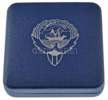 Kuvait 1992. "Kuvait felszabadulásának 1. évfordulója" kétoldalas Ag emlékérem kapszulában...