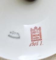 Hüttl Tivadar Budapest: Népi szecessziós talpas kínáló, kézzel festett porcelán, jelzett, minimális ...