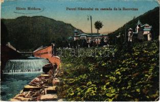 Slanic Moldova, Szlanikfürdő; Parcul Slanicului cu cascada de la Racovitza / park, waterfall (glue marks)