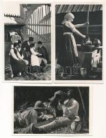 Csík, Ciuc; 3 db régi erdélyi népviseletes képeslap / 3 pre-1945 Transylvanian folklore postcards
