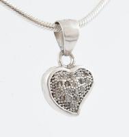 Ezüst(Ag) kígyó nyaklánc apró köves szív függővel, jelzett, állítható h: 45-50 cm, 1,5×,0,9 cm, bruttó: 7,4 g