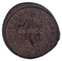 Római Birodalom / Thessalonica / Galerius 305-311. AE Follis (10,03g) T:2-
Roman Empire / Thessalon...