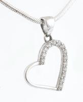 Ezüst(Ag) kígyó nyaklánc áttört köves szív medállal, jelzett, állítható h: 45-50 cm, 2,2×1,5 cm, nettó: 7 g