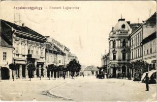 1918 Sepsiszentgyörgy, Sfantu Gheorghe; Kossuth Lajos utca, Kossuth kávéház, Deák és Ferencz, Kozma Lajos és Fogolyán Endre üzlete, piac. Benkő Mór kiadása / square, café, shops, market (EK)