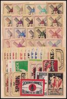 Egy albumlapnyi gyufacímke, benne régiekkel