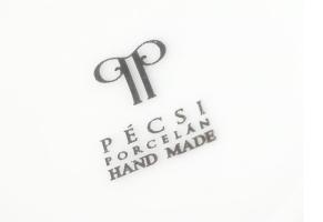 Pécsi porcelán retro tél mintás bögre. Kézzel festett, jelzett, hibátlan 7 cm