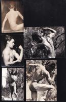 Izmos férfitest, 7 db amatőr fotó, 9,5×6,5 és 12×9 cm közötti méretekben