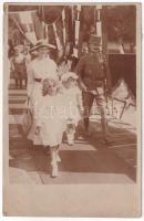 1918 Pozsony, Pressburg, Bratislava; A királypár Pozsonyban, IV. Károly, Zita és Ottó / Charles IV, Queen Zita and Crown Prince Otto visiting Bratislava. Postkartenverlag Brüder Kohn Wien I. Phot. Br. Schuhmann (EK)