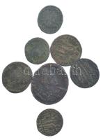 Római Birodalom 7db-os bronz érmetétel, közte I. Constantinus (3xklf) T:2,3-
Roman Empire 7pcs bron...