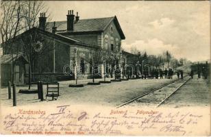 1909 Karánsebes, Caransebes; Bahnhof / Pályaudvar, vasútállomás, vasutasok, vonat. H. Rosenfeld kiadása / railway station, railwaymen, train (EK)