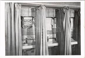 Budapest IX. Depaul Szent Vince Szeretet Leányai (Irgalmas Nővérek) Ranolder Intézete, internátusi mosdó belső. Thaly Kálmán utca 23.