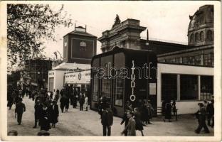 1940 Budapest XIV. Nemzetközi Vásár, Studio, Posta, Telefon tanácsadás és radio üzlet, Színházi magazin kedvezményes színházjegyek + So. Stpl