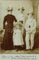 1902 Királyhida, Bruckújfalu, Bruck-Újfalu, Bruckneudorf; családi fotó / family photo (EK)