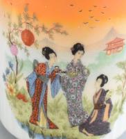 2 db Zsolnay japonizáló és zsánerjelenetes bögre, jelzett, kopott, kis csorbákkal, m: 9 cm