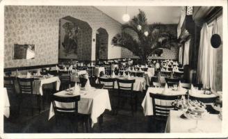 Budapest Víg Hajós étterem