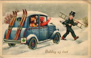 Boldog új évet! Kéményseprő, síelni utazó autósok / New Year greeting, chimney sweeper, automobile. Erika Nr. 6323. litho (EK)