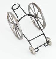 Palack tartó, festett réz és alumínium, m: 17 cm