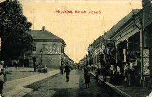 Petrozsény, Petrosani; Kossuth Lajos utca, Hammer-féle versenybazár, Markovits üzlete. W.L. 1681. / street view, shops (EB)